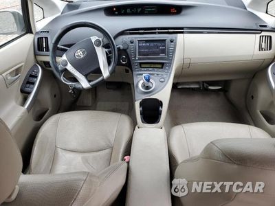 Zdjęcie 8 z 13 samochodu: 2010 TOYOTA PRIUS IV VIN:JTDKN3DU2A0103852 - miniatura