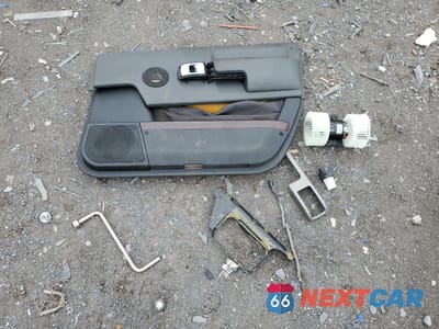 Zdjęcie 13 z 14 samochodu: 2004 LAND ROVER RANGE ROVER HSE VIN:SALME11424A153465 - miniatura