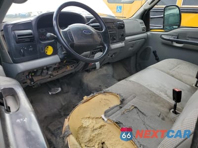Zdjęcie 8 z 13 samochodu: 2006 FORD F450 SUPER DUTY VIN:1FDXF46P66ED72832 - miniatura