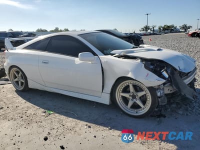Czwarte zdjęcie samochodu z boku: 2000 TOYOTA CELICA GT-S VIN:JTDDY32T5Y0031906 - miniatura