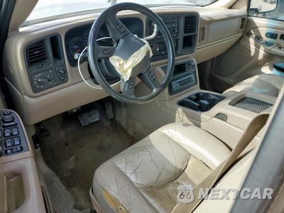 Zdjęcie 8 z 14 samochodu: 2004 CHEVROLET TAHOE C1500 VIN:1GNEC13Z94R135175 - miniatura