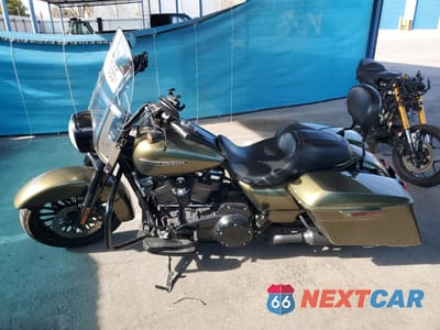 Trzecie zdjęcie samochodu z tyłu: 2017 HARLEY-DAVIDSON FLHRXS VIN:1HD1KVC61HB671428 - miniatura