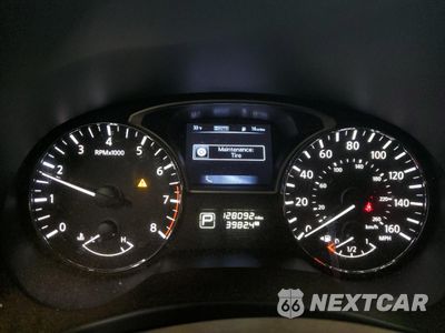 Zdjęcie 9 z 14 samochodu: 2015 NISSAN PATHFINDER S VIN:5N1AR2MM2FC674849 - miniatura