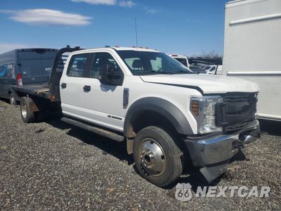 Czwarte zdjęcie samochodu z boku: 2019 FORD F550 SUPER DUTY VIN:1FD0W5HT5KEE89894 - miniatura