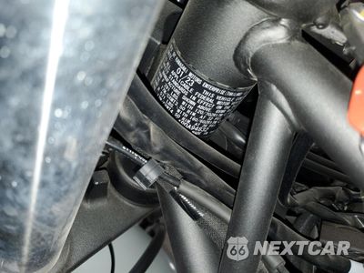 Zdjęcie 9 z 10 samochodu: 2023 KAWASAKI EX650 R VIN:ML5EXER14PDA94832 - miniatura