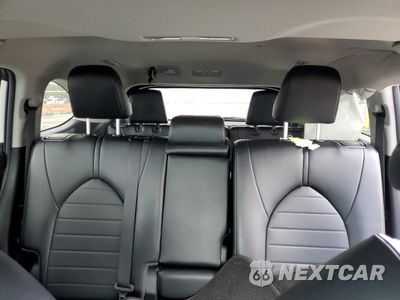 Zdjęcie 10 z 14 samochodu: 2022 TOYOTA HIGHLANDER XLE VIN:5TDHZRAH9NS092425 - miniatura