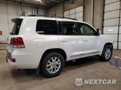 Trzecie zdjęcie samochodu z tyłu: 2020 TOYOTA LAND CRUISER VX-R VIN:JTMCY7AJ0L4089992 - miniatura