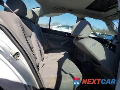 Zdjęcie 11 z 13 samochodu: 2004 VOLKSWAGEN JETTA GLS VIN:3VWSK69M84M101783 - miniatura