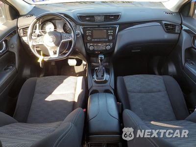 Zdjęcie 8 z 14 samochodu: 2017 NISSAN ROGUE SPORT S VIN:JN1BJ1CP0HW021625 - miniatura