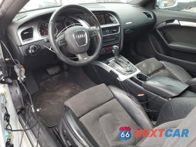 Zdjęcie 8 z 13 samochodu: 2009 AUDI A5 QUATTRO VIN:WAUDK78T39A036434 - miniatura
