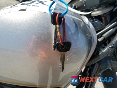Zdjęcie 8 z 9 samochodu: 2015 YAMAHA XVS950 CR VIN:JYAVN06E5FA000889 - miniatura