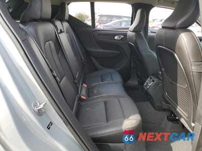 Zdjęcie 11 z 16 samochodu: 2024 VOLVO XC40 PLUS VIN:YV4L12ULXR2353743 - miniatura