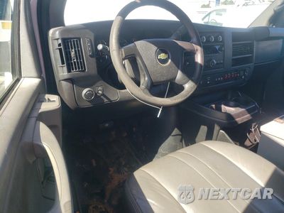Zdjęcie 8 z 13 samochodu: 2014 CHEVROLET EXPRESS G2500 VIN:1GCWGFCAXE1914044 - miniatura