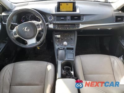 Zdjęcie 8 z 12 samochodu: 2011 LEXUS CT 200H PREMIUM VIN:JTHKD5BH8B2044699 - miniatura