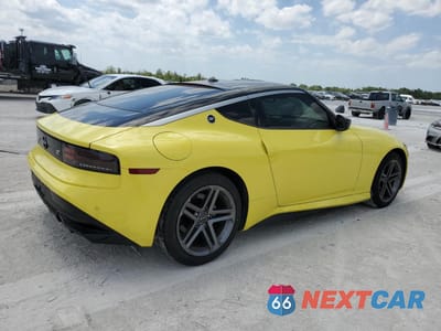 Trzecie zdjęcie samochodu z tyłu: 2024 NISSAN Z SPORT VIN:JN1BZ4AH5RM364420 - miniatura