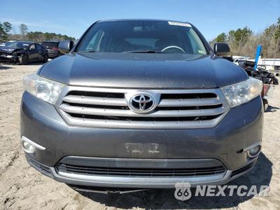 Piąte zdjęcie samochodu w środku: 2011 TOYOTA HIGHLANDER BASE VIN:5TDBK3EH6BS055104 - miniatura
