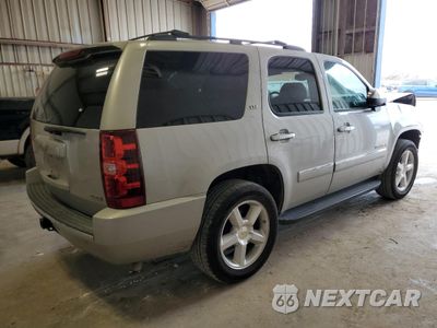 Trzecie zdjęcie samochodu z tyłu: 2009 CHEVROLET TAHOE C1500 LTZ VIN:1GNFC33059R146909 - miniatura