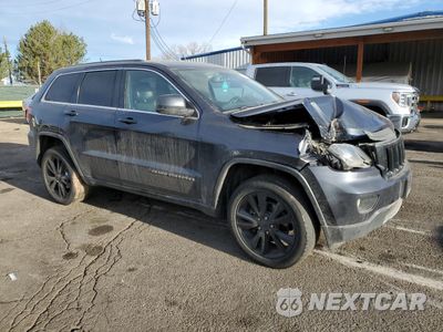 Czwarte zdjęcie samochodu z boku: 2013 JEEP GRAND CHEROKEE LAREDO VIN:1C4RJFAT2DC562180 - miniatura