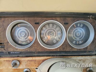 Zdjęcie 9 z 12 samochodu: 1973 JEEP J-10 PICKU VIN:J3M462XN74673 - miniatura