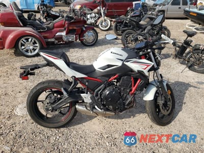 2022 KAWASAKI ER650 K ML5EREK16NDA58724 - główne zdjęcie licytacji z USA - miniatura