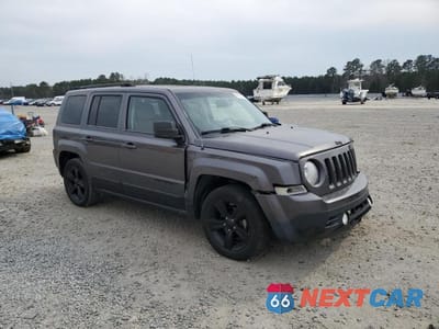 Czwarte zdjęcie samochodu z boku: 2015 JEEP PATRIOT SPORT VIN:1C4NJPBA1FD399570 - miniatura