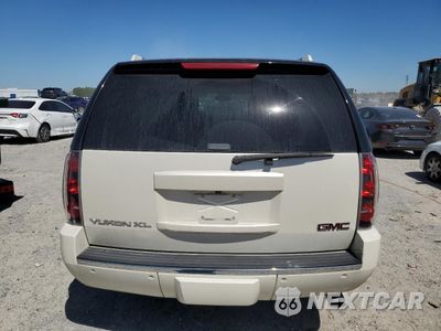 Zdjęcie 6 z 13 samochodu: 2014 GMC YUKON XL DENALI VIN:1GKS1MEF2ER181751 - miniatura