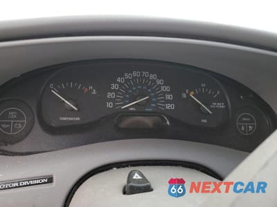 Zdjęcie 9 z 12 samochodu: 2001 BUICK CENTURY LIMITED VIN:2G4WY55J611272281 - miniatura