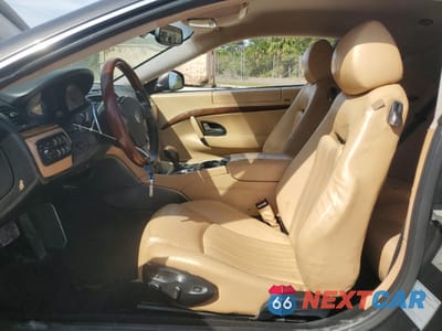 Zdjęcie 7 z 12 samochodu: 2008 MASERATI GRANTURISMO VIN:ZAMGJ45A480033935 - miniatura