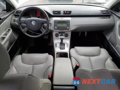 Zdjęcie 8 z 14 samochodu: 2006 VOLKSWAGEN PASSAT 2.0T VIN:WVWAK73C36P039467 - miniatura