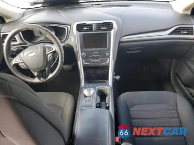 Zdjęcie 8 z 12 samochodu: 2019 FORD FUSION SE VIN:3FA6P0HD5KR239193 - miniatura