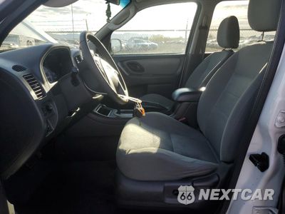 Zdjęcie 7 z 15 samochodu: 2007 FORD ESCAPE XLT VIN:1FMYU93137KA61840 - miniatura
