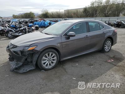 2018 TOYOTA CAMRY L 4T1B11HK2JU125007 - główne zdjęcie licytacji z USA - miniatura