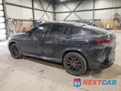 Drugie zdjęcie samochodu z przodu: 2022 BMW X6 M VIN:5YMCY0C01N9J70735 - miniatura