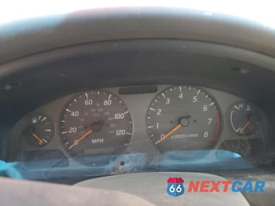 Zdjęcie 9 z 12 samochodu: 2001 NISSAN SENTRA XE VIN:3N1CB51D51L441541 - miniatura