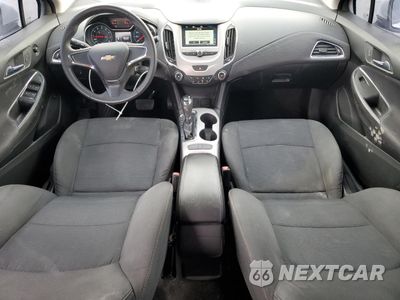Zdjęcie 8 z 15 samochodu: 2018 CHEVROLET CRUZE LS VIN:1G1BC5SM0J7138748 - miniatura