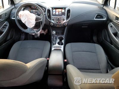 Zdjęcie 8 z 15 samochodu: 2017 CHEVROLET CRUZE LT VIN:3G1BE5SM9HS560006 - miniatura