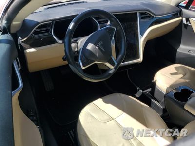 Zdjęcie 8 z 14 samochodu: 2014 TESLA MODEL S VIN:5YJSA1H13EFP30664 - miniatura