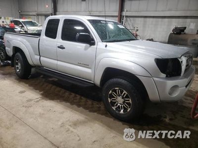 Czwarte zdjęcie samochodu z boku: 2005 TOYOTA TACOMA ACCESS CAB VIN:5TEUU42N75Z051234 - miniatura