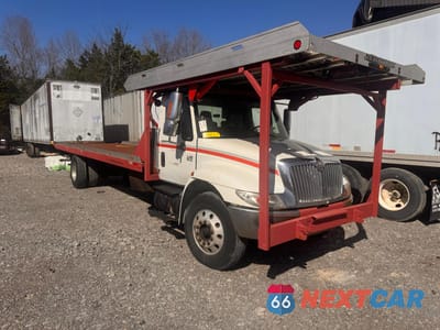 2002 INTERNATIONAL 4000 4400 1HTMKADN42H512195 - główne zdjęcie licytacji z USA - miniatura