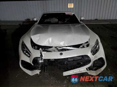 Piąte zdjęcie samochodu w środku: 2019 MERCEDES-BENZ AMG GT VIN:WDDYK7HA0KA022635 - miniatura