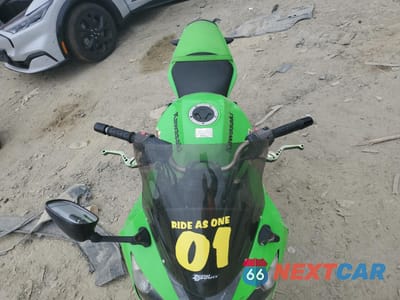 Piąte zdjęcie samochodu w środku: 2009 KAWASAKI EX650 C VIN:JKAEXEC199DA26537 - miniatura