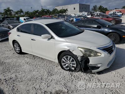 Czwarte zdjęcie samochodu z boku: 2015 NISSAN ALTIMA 2.5 VIN:1N4AL3AP8FC178681 - miniatura