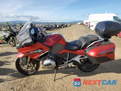 Trzecie zdjęcie samochodu z tyłu: 2018 BMW R1200 RT VIN:WB10A1304JZ470895 - miniatura