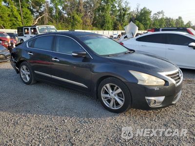 Czwarte zdjęcie samochodu z boku: 2015 NISSAN ALTIMA 2.5 VIN:1N4AL3AP4FN337314 - miniatura