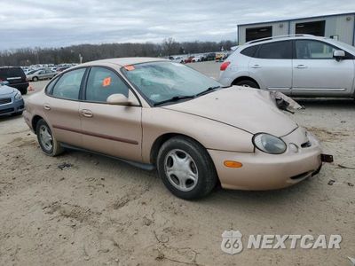 Czwarte zdjęcie samochodu z boku: 1996 FORD TAURUS GL VIN:1FALP52U0TG243699 - miniatura