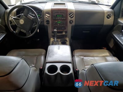 Zdjęcie 8 z 13 samochodu: 2006 LINCOLN MARK LT VIN:5LTPW16536FJ05009 - miniatura