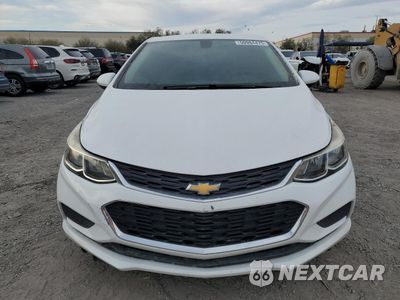 Piąte zdjęcie samochodu w środku: 2018 CHEVROLET CRUZE LS VIN:1G1BC5SM0J7138748 - miniatura