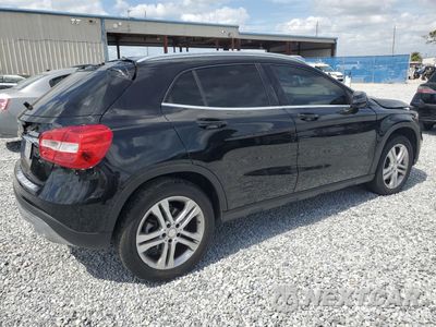 Trzecie zdjęcie samochodu z tyłu: 2016 MERCEDES-BENZ GLA 250 VIN:WDCTG4EB2GJ216912 - miniatura