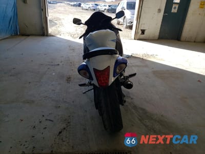 Czwarte zdjęcie samochodu z boku: 2009 SUZUKI GSX1300 R VIN:JS1GX72A192104744 - miniatura