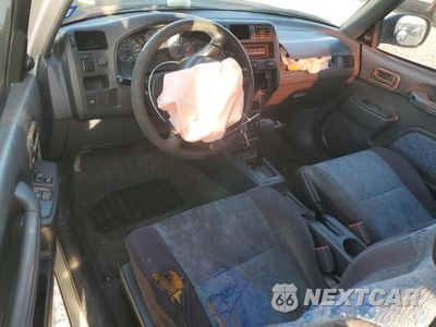 Zdjęcie 8 z 12 samochodu: 1996 TOYOTA RAV4 VIN:JT3XP10V2T0002921 - miniatura
